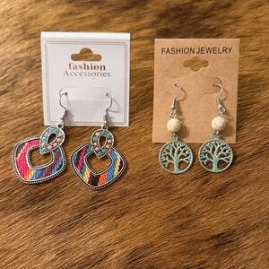2 NEW western/ boho earrings